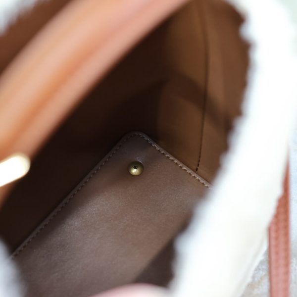 YSL LE 37 mini in shearling - Image 8