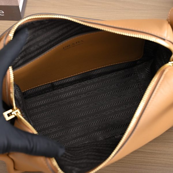 Prada Darling leather handbag - Image 8