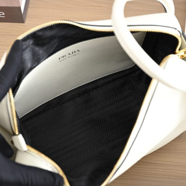 Prada Darling leather handbag - Image 8