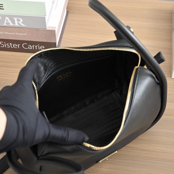 Prada Darling leather handbag - Image 8