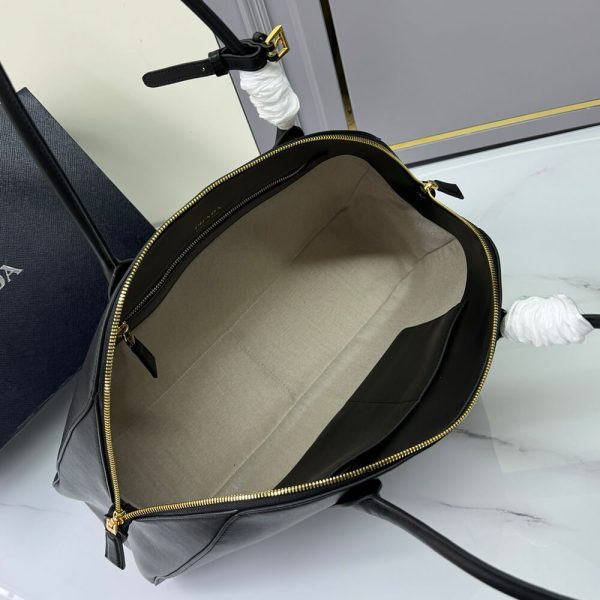 Prada Large leather tote bag with zipper closure(high-end grade) - Image 8