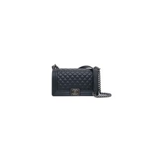 BOY CHANEL HANDBAG(TAX-FREE GRADE)