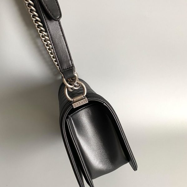 BOY CHANEL HANDBAG(TAX-FREE GRADE) - Image 11