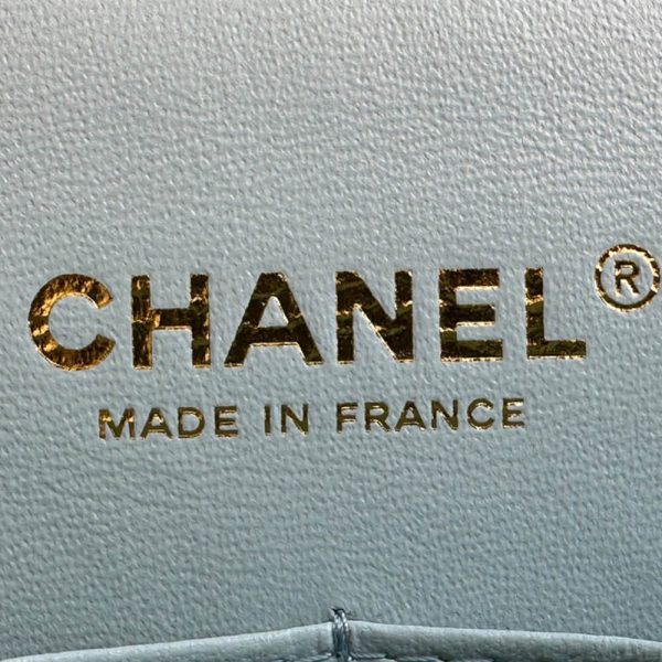 CHANEL Classic Flap Handbag - Image 9