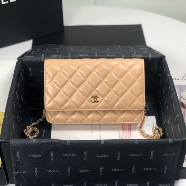 CHANEL WALLET ON CHAIN - Image 2