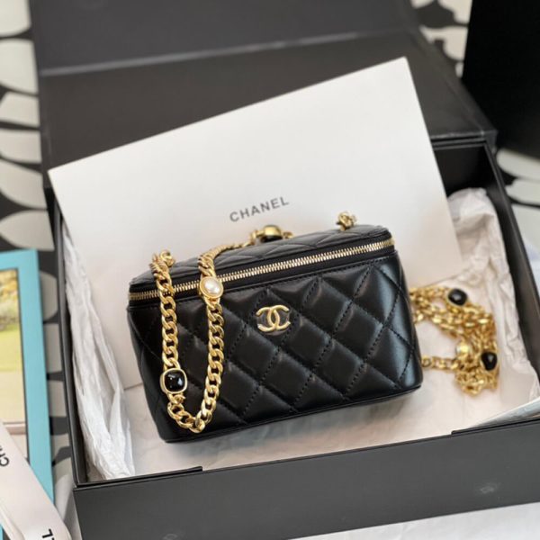 Chanel VANITY WITH CHAIN - Image 2