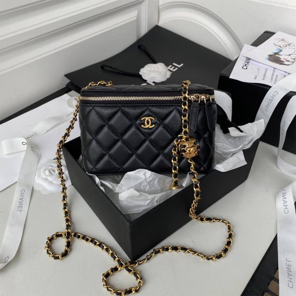 Chanel VANITY WITH CHAIN - Image 2