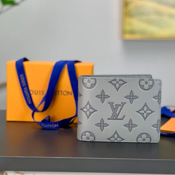 LV Multiple Wallet - Image 2