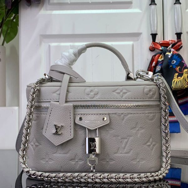 LV Vanity Chain Pouch(HIGH-END GRADE) - Image 2