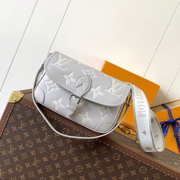 LV Diane - Image 2