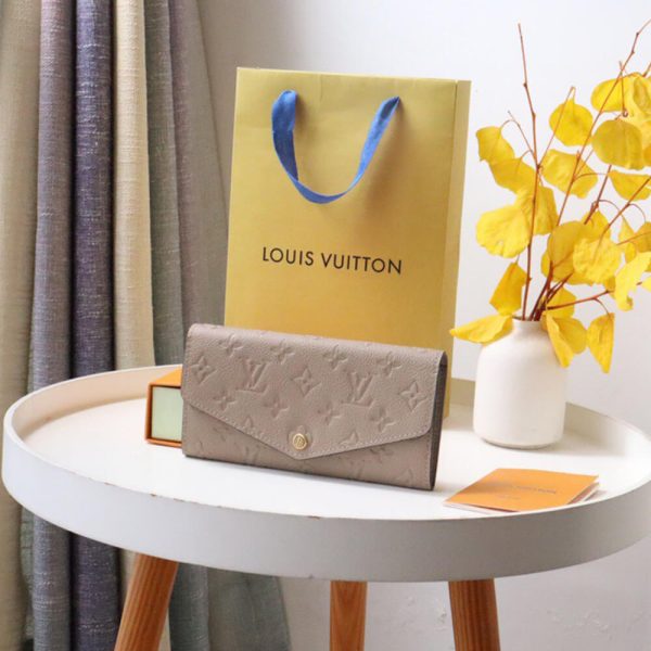 LV Sarah Wallet - Image 2