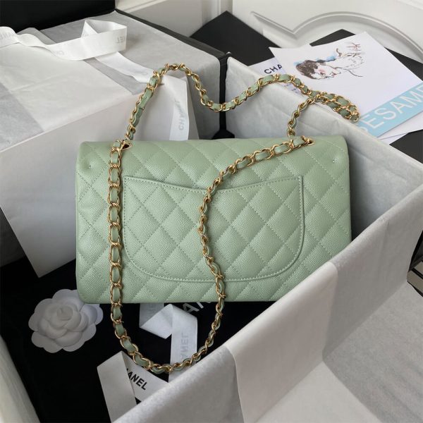 CHANEL Classic Flap Medium Gold hardware - Image 3
