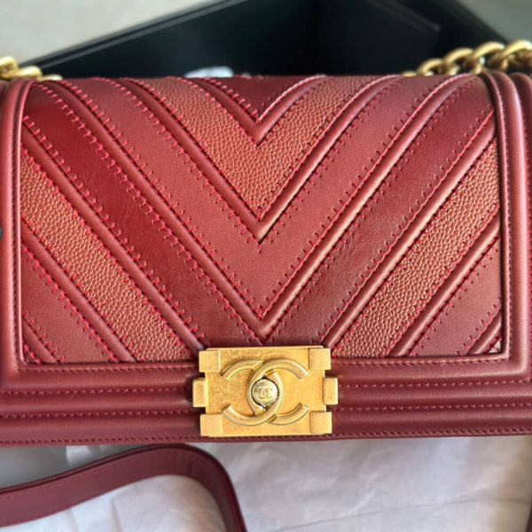 Chevron Boy Chanel Handbag - Image 3