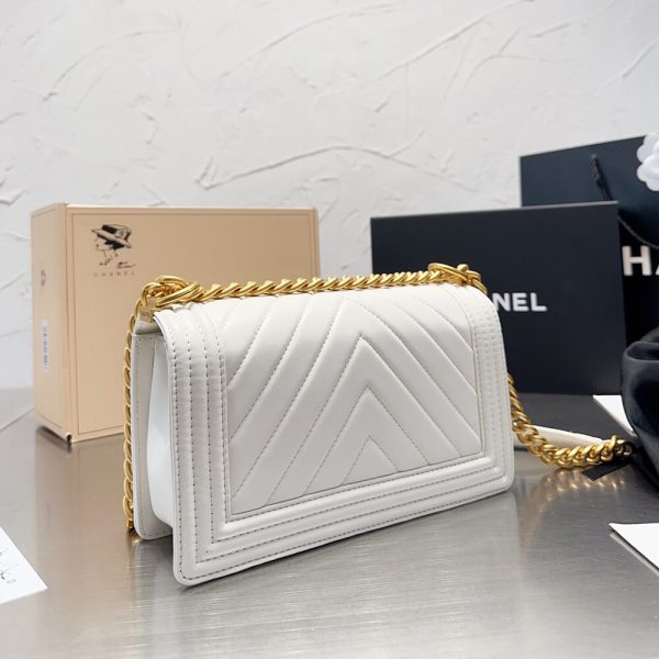 Chevron Boy Chanel Handbag - Image 3