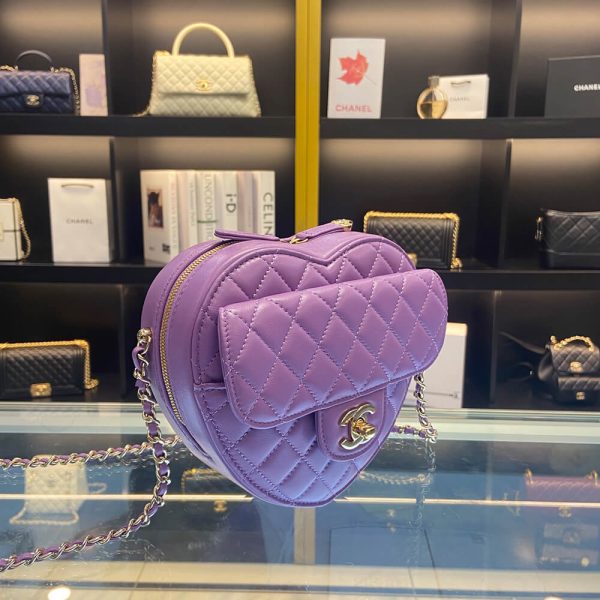 Chanel 22s Heart Bag - Image 3