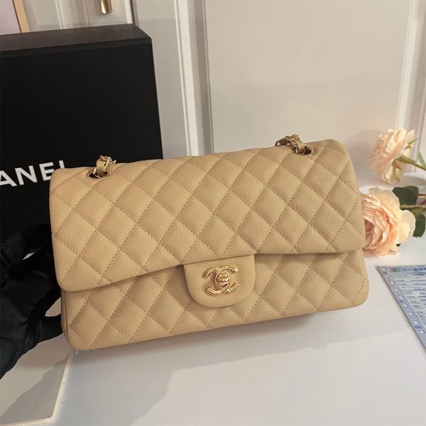 Chanel Classic Flap Medium - Image 3