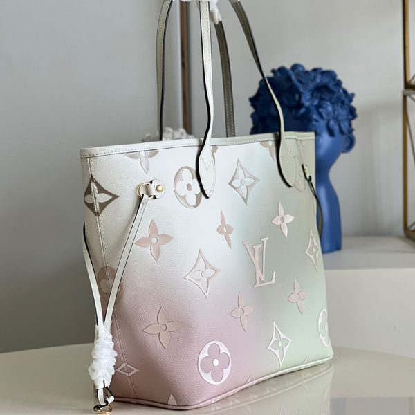 Louis Vuitton Neverfull MM - Image 3