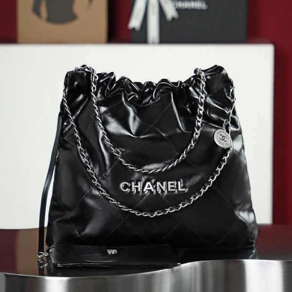 CHANEL 22 HANDBAG(tax-free grade) - Image 3