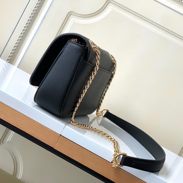 LV LockMe Chain Bag East West - Image 3