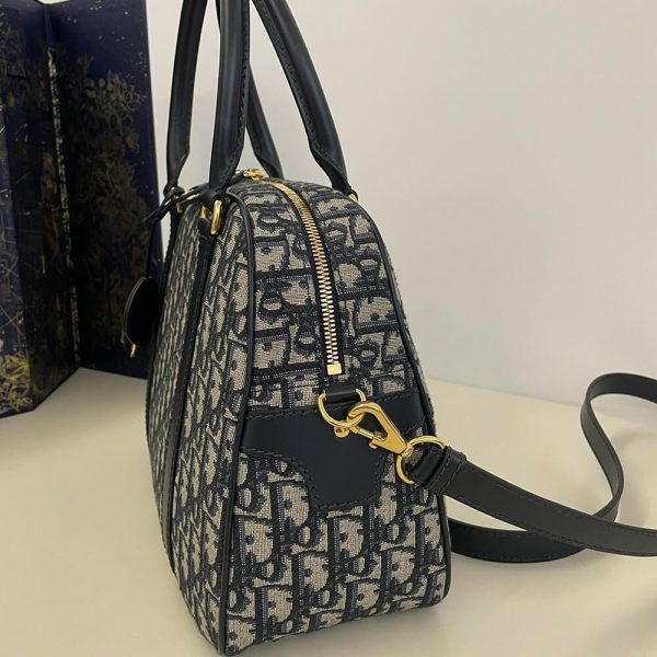 Large D-Vibe Bowling Bag - Image 3