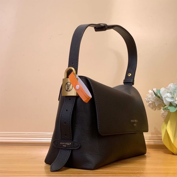 LV Low Key Messenger(HIGH-END GRADE) - Image 3
