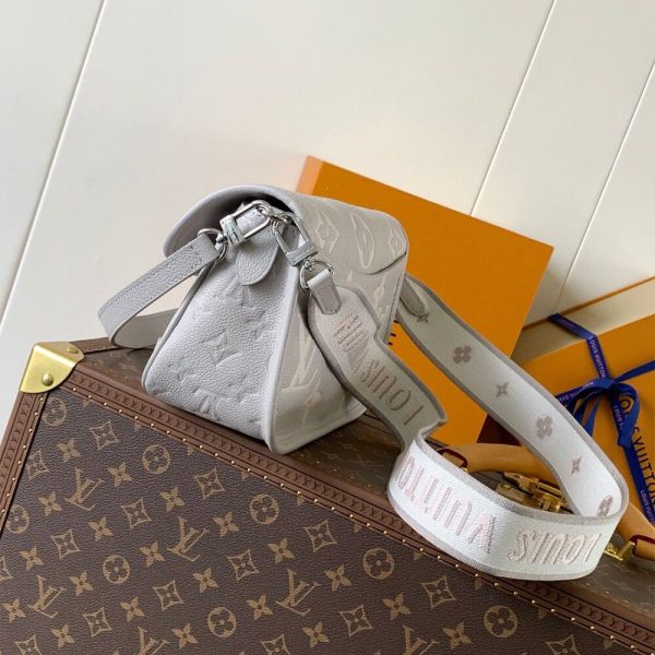LV Diane - Image 3