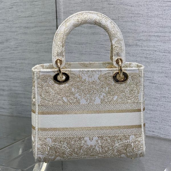 Dior Medium Lady D-Lite Bag - Image 4