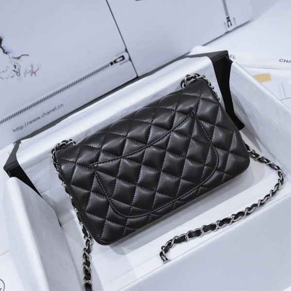 CHANEL MINI FLAP BAG - Image 4