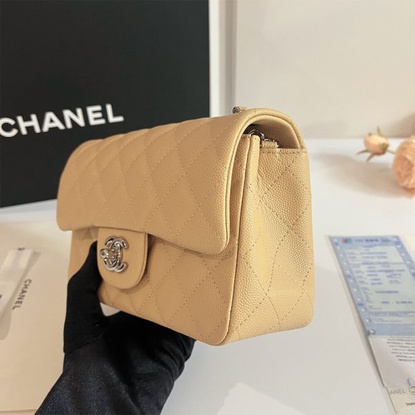 CHANEL MINI FLAP BAG - Image 4