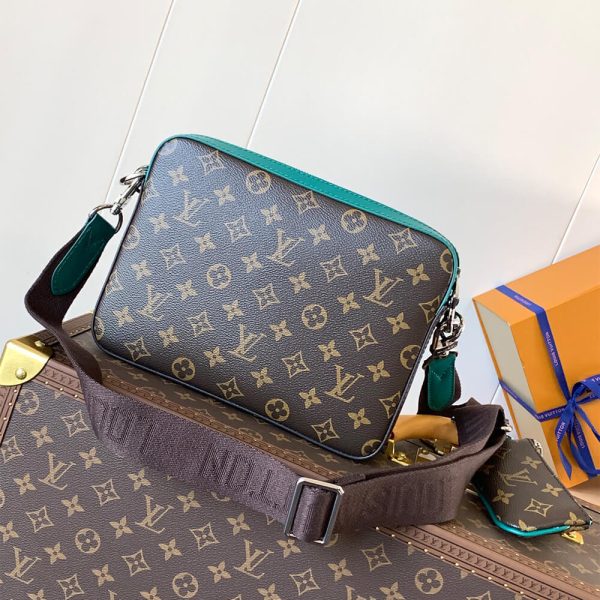 LV Trio Messenger Bag - Image 4