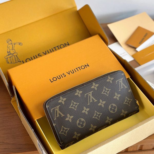 LV Zippy Wallet(HIGH-END GRADE) - Image 4