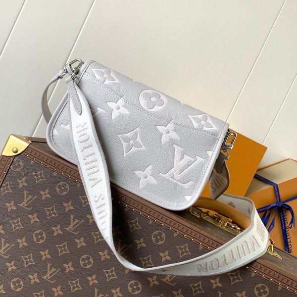 LV Diane - Image 4