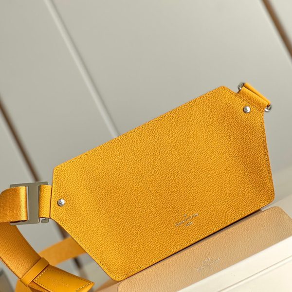 LV Takeoff Slingbag - Image 4