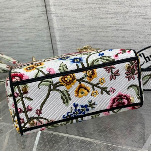 Dior Medium Lady D-Lite Bag - Image 5