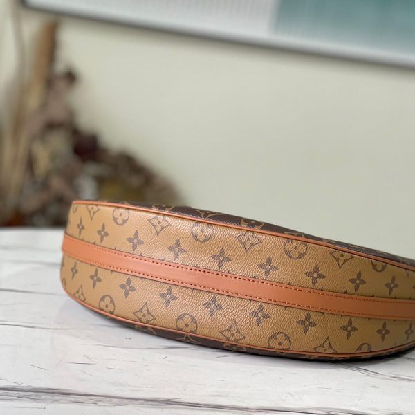 LV Loop Hobo GM - Image 5