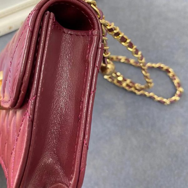 CHANEL Mini Clutch with Chain(high-end grade) - Image 5