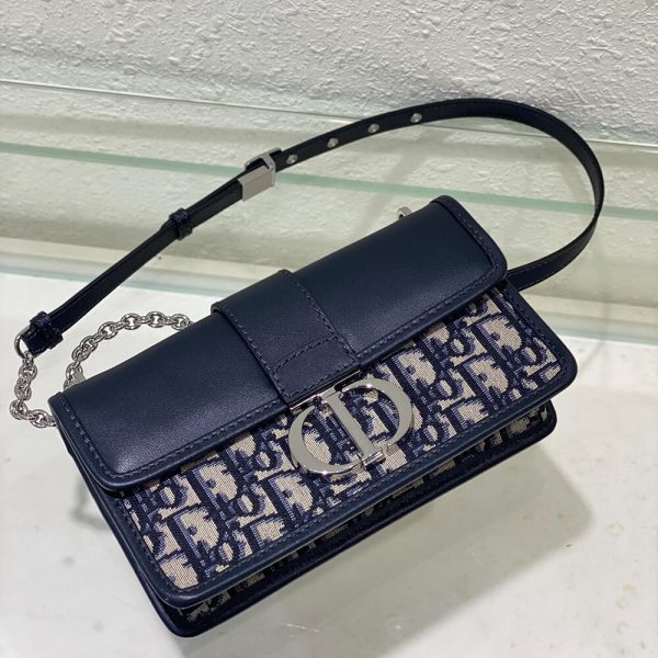 Dior 30 Montaigne East-West Bag with Chain - Image 5