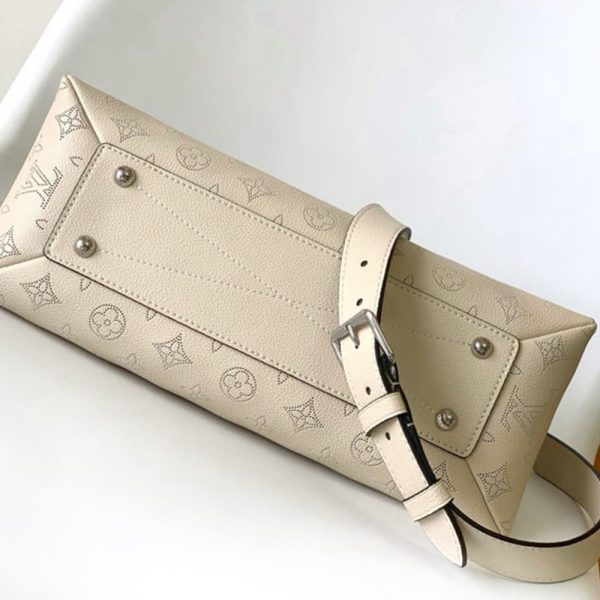 LV Hand It All PM - Image 5