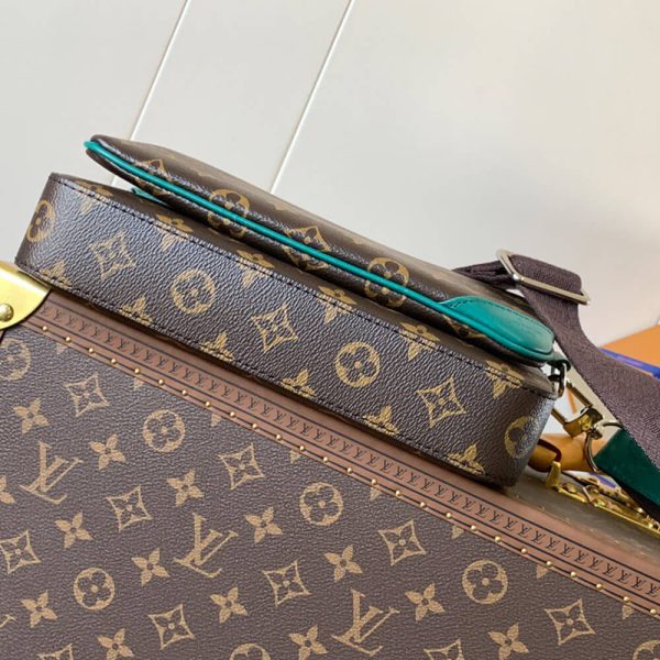 LV Trio Messenger Bag - Image 5