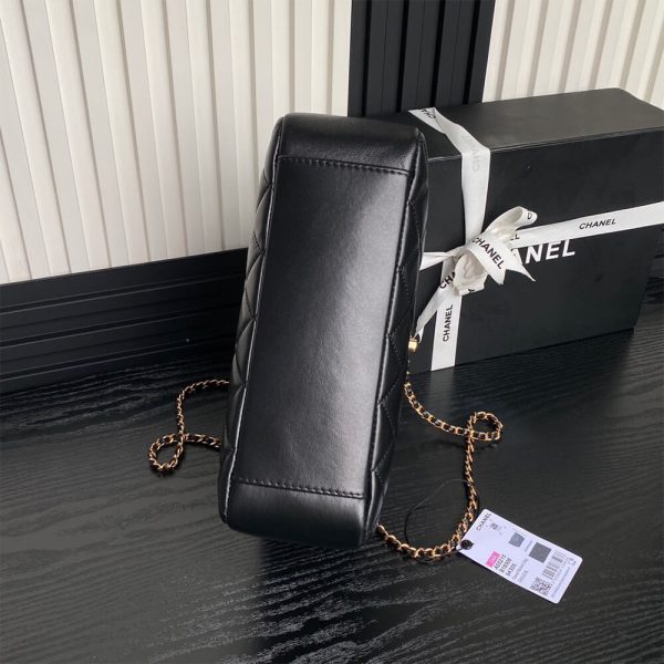 CHANEL Small Shopping Bag(high-end grade) - Image 5
