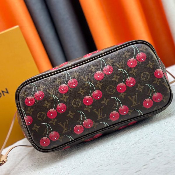 LV x TM Neverfull MM - Image 5