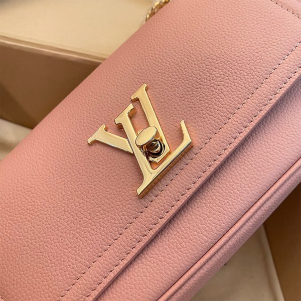 LV LockMe Chain Bag East West - Image 5