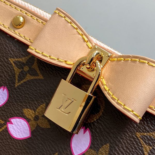 LV x TM Pochette Accessoires - Image 5