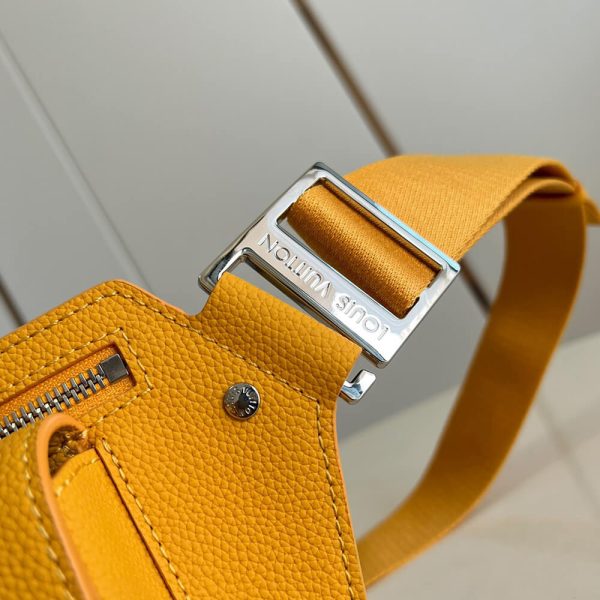 LV Takeoff Slingbag - Image 5