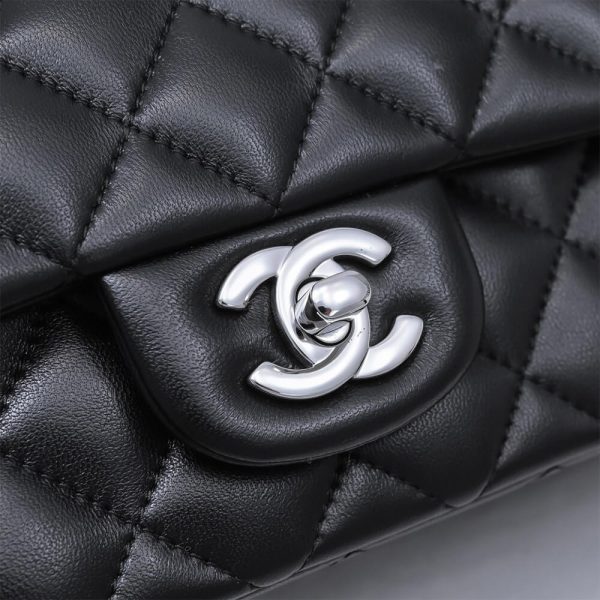 CHANEL MINI FLAP BAG - Image 6