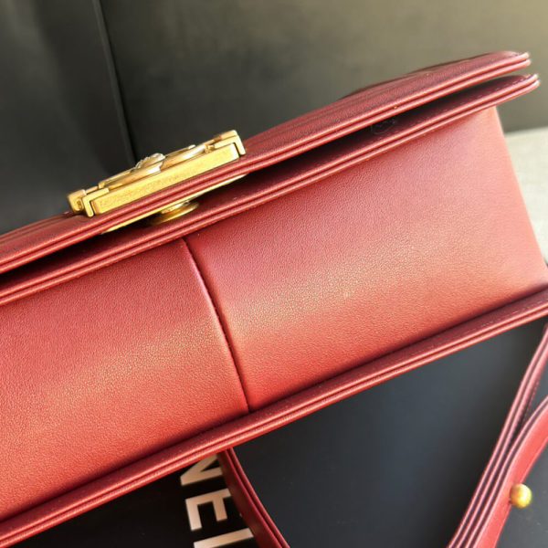 Chevron Boy Chanel Handbag - Image 6