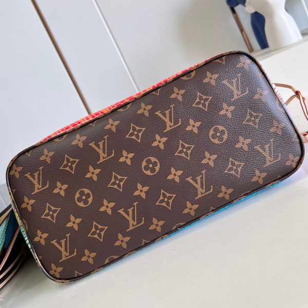 LV x YK Neverfull MM - Image 6