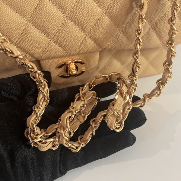 Chanel Classic Flap Medium - Image 6