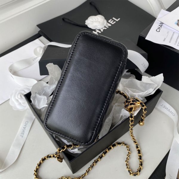 Chanel VANITY WITH CHAIN - Image 6