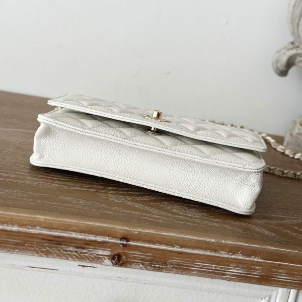 CHANEL Clutch With Chain(high-end grade) - Image 6